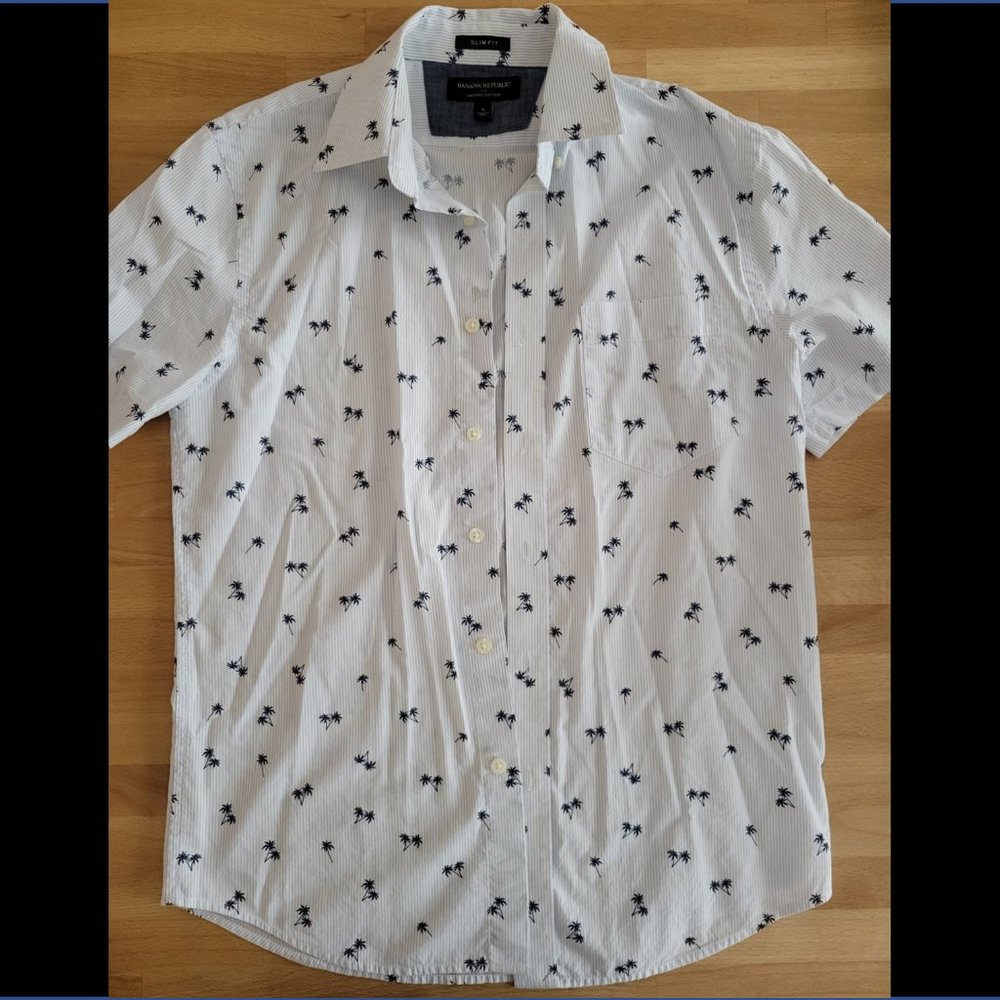 Short-sleeved, button down casual shirt